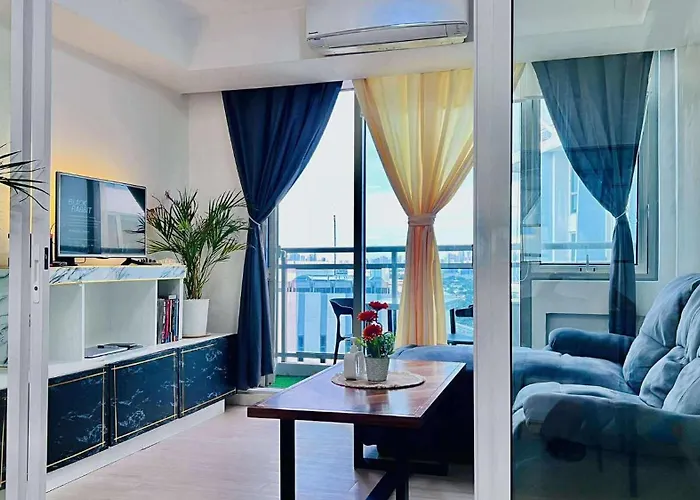 L A Azure Staycation Apartamento *